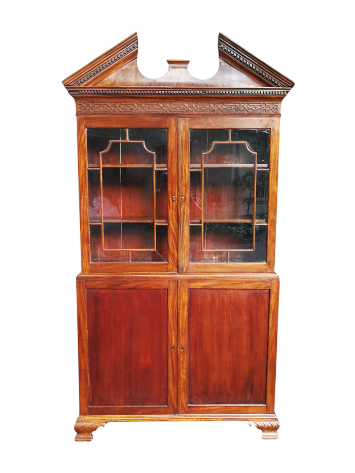 An Early Victorian Mahogany Bookcase / Cabinet in Two Parts. Circa 1840