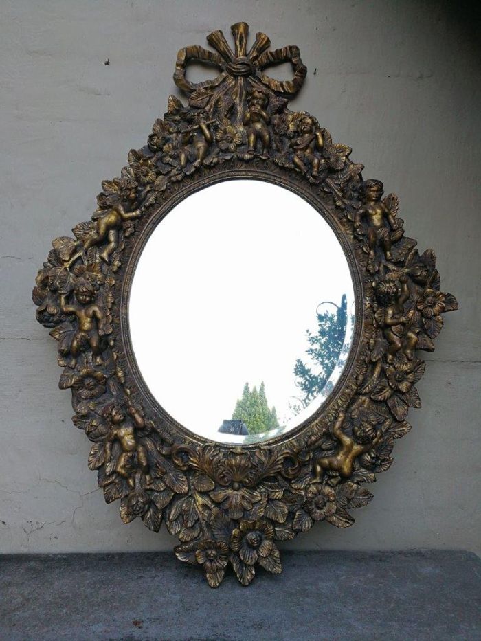 A Hand Gilded and Carved Bevelled Mirror - Image 3