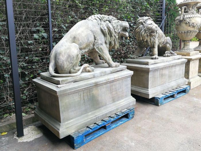 A Very Rare Pair of  20th Century English Trafalgar-style Cast Stone Concrete Statues on Concrete Pedestals ND - Image 3