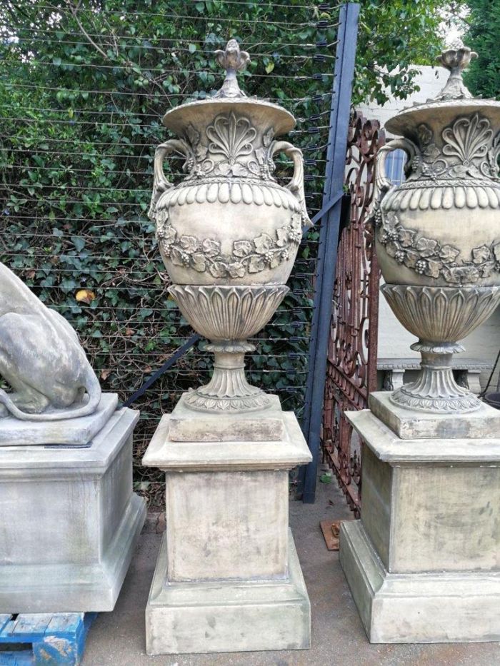Pair of Very Large 20th Century English Cast Stone Concrete Regency-style Lidded Urns On Concrete Plinths ND - Image 4