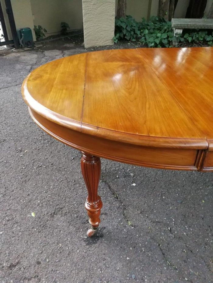 A 19th Century Victorian Style Teak Extending Dining Table - Image 6