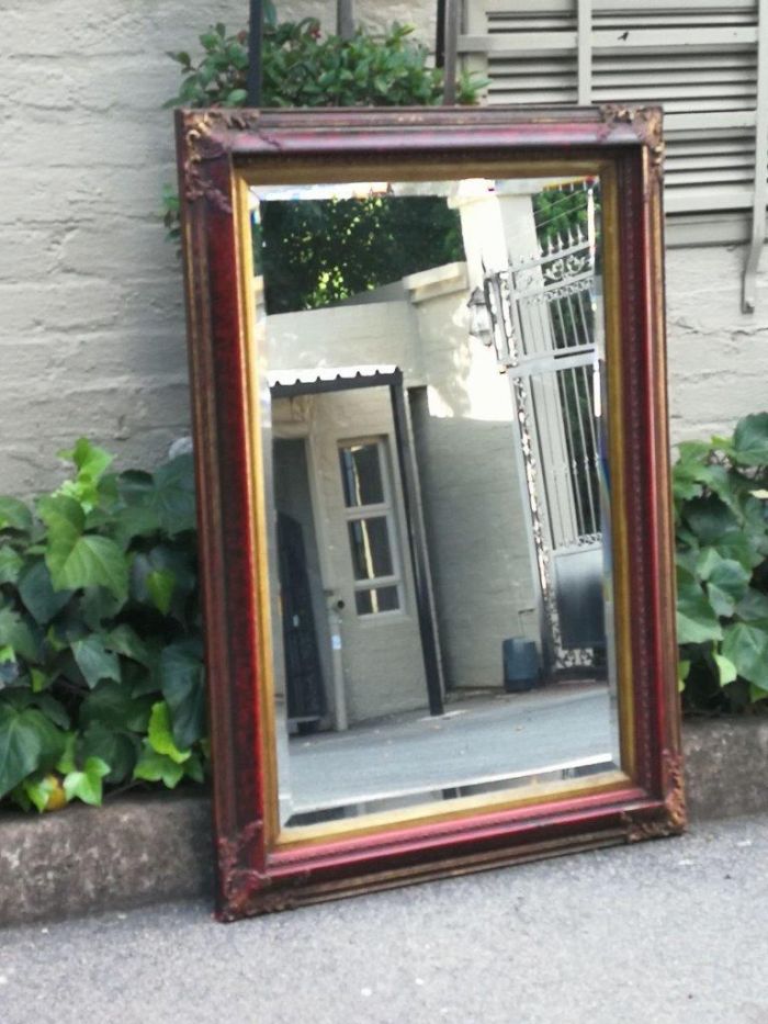 A 19th Century French Bevelled Gilt Wood Mirror - Image 2