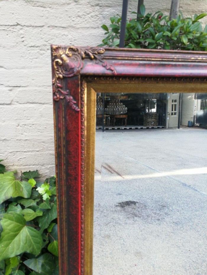 A 19th Century French Bevelled Gilt Wood Mirror - Image 4