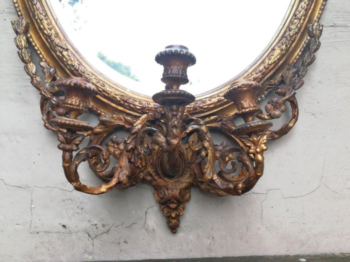A 19th Century French Bevelled Gilt Wood Mirror - Image 5