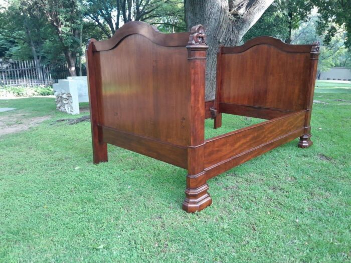 A Rare 19th Century French Mahogany Daybed  /  Lit Bateau - Image 5