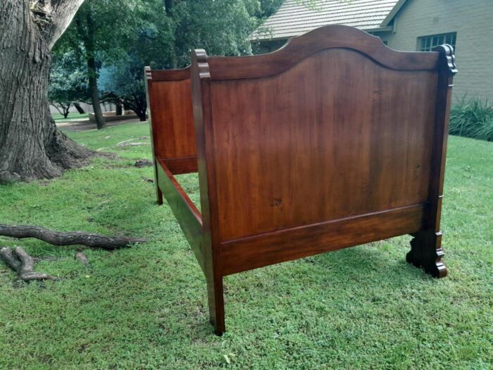 A Rare 19th Century French Mahogany Daybed  /  Lit Bateau - Image 7