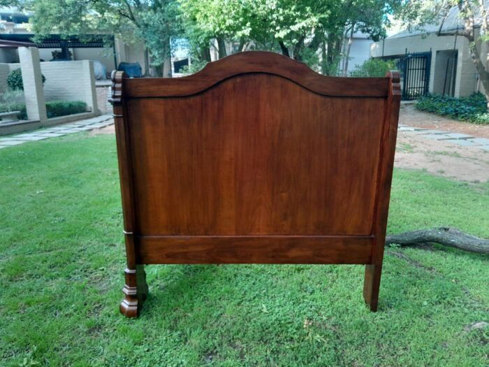 A Rare 19th Century French Mahogany Daybed  /  Lit Bateau - Image 8