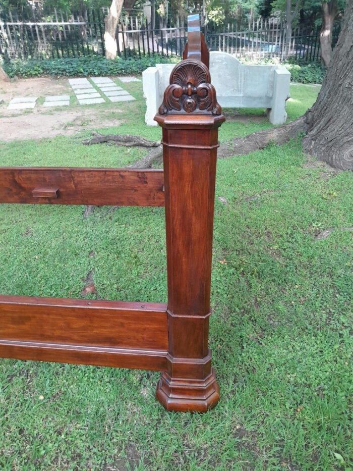 A Rare 19th Century French Mahogany Daybed  /  Lit Bateau - Image 11