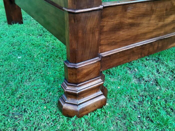 A Rare 19th Century French Mahogany Daybed  /  Lit Bateau - Image 14