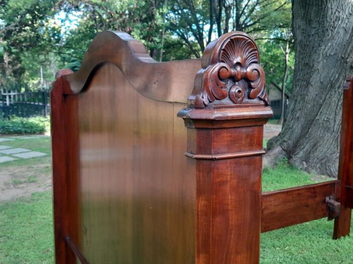 A Rare 19th Century French Mahogany Daybed  /  Lit Bateau - Image 15