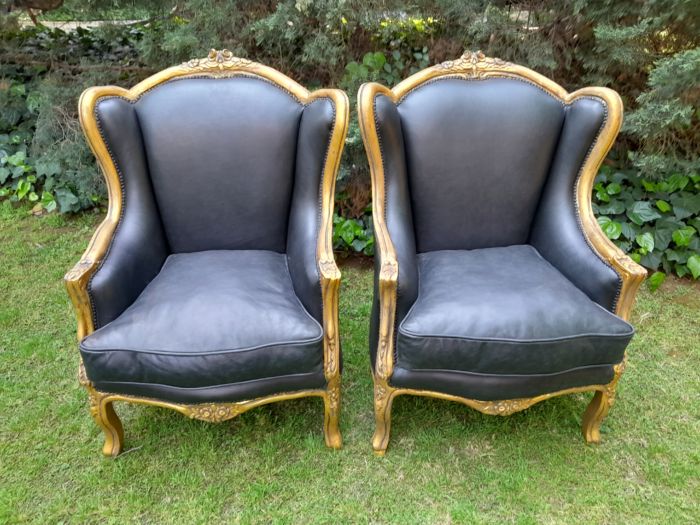 A Pair of French Style Hand Gilded Armchairs Upholstered in Leather - Image 2