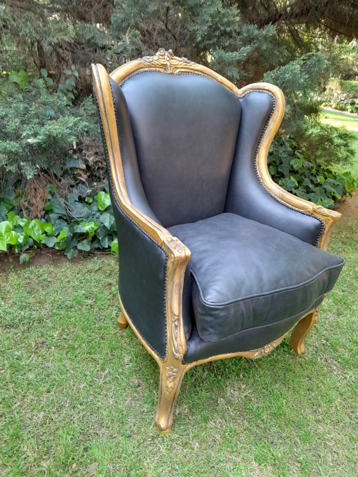 A Pair of French Style Hand Gilded Armchairs Upholstered in Leather - Image 6