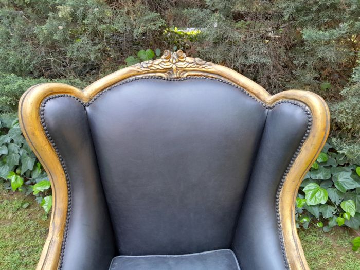 A Pair of French Style Hand Gilded Armchairs Upholstered in Leather - Image 7