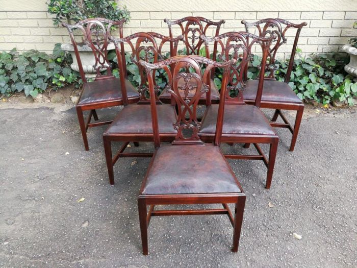 An English Set Of Six Early 20th Century (Circa 1924) Mahogany Chippendale Style Chairs - Image 3