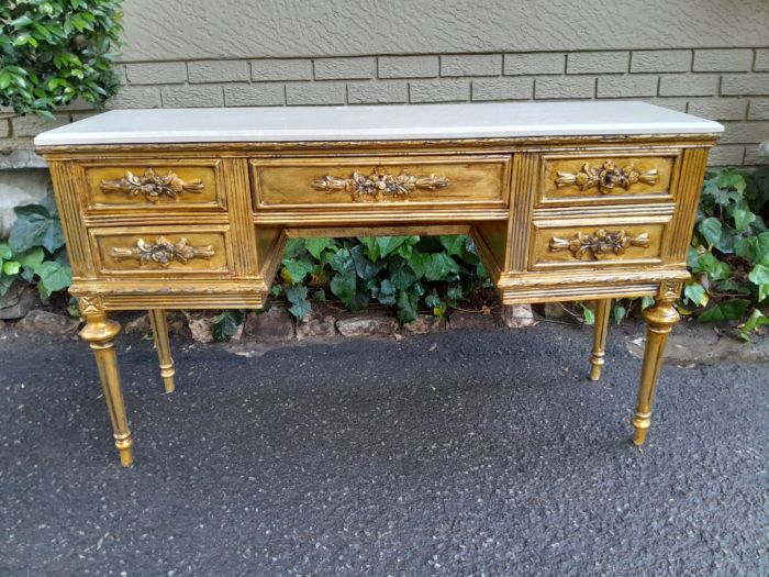 A 20th Century French Style Hand Gilded Desk / Table with Marble Top - Image 3