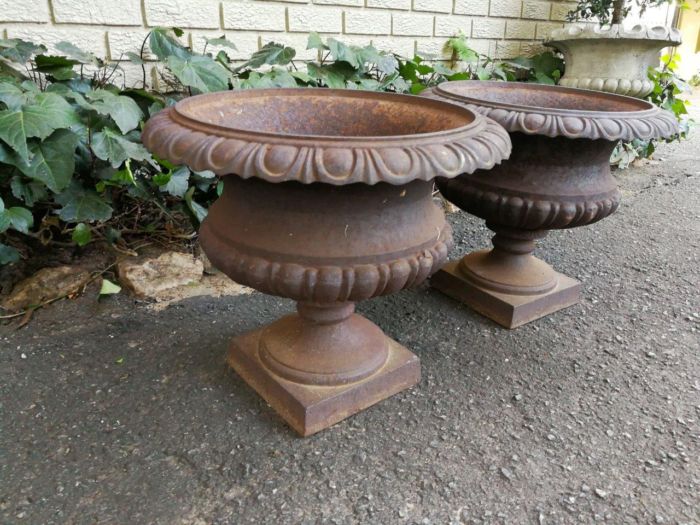 A Pair Of 20th Century French Cast Iron Urns - Image 4
