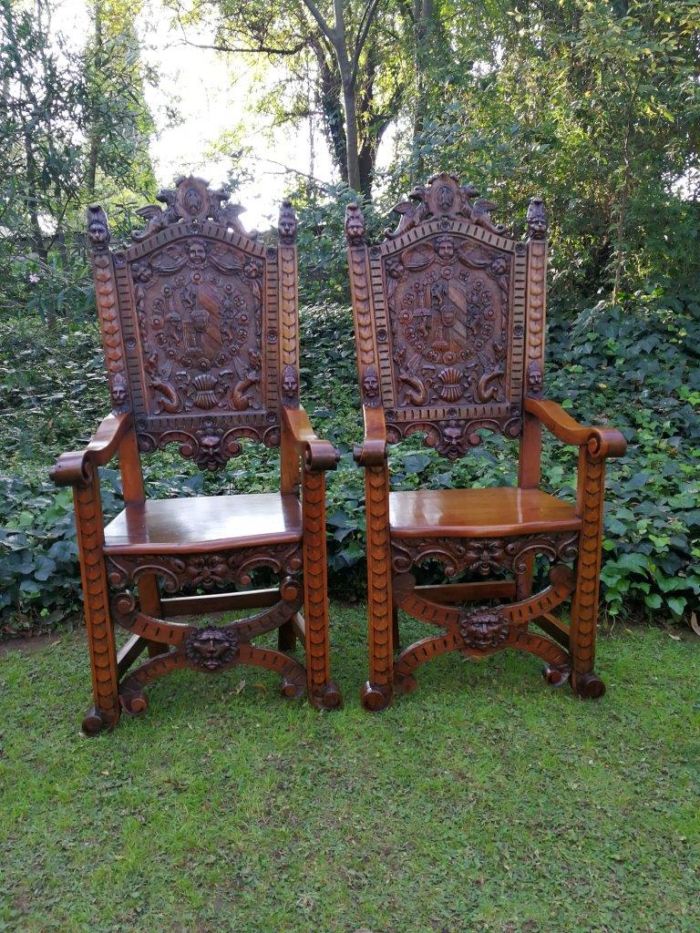 A Pair of Carved Continental Throne / King Chairs R38