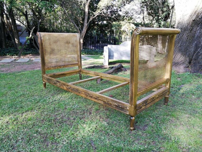 A 20th Century French Style Rattan and Wood Daybed Circa 1920s - Image 3
