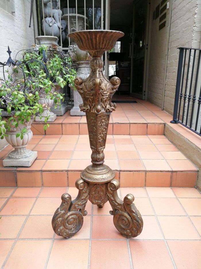 A Pair of 19th Century Circa 1890  Gilt Painted Wooden Carved Torchères - Image 4