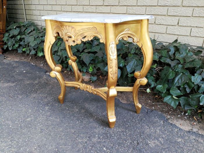 A 20th Century Style Carved and Wooden Hand Gilded Console Table With Marble Top - Image 4