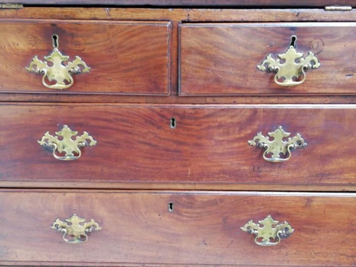 A 19th Century Circa 1860 Mid-Victorian Mahogany Secretaire Gilt-tooled Leather Writing Surface with Key - Image 6
