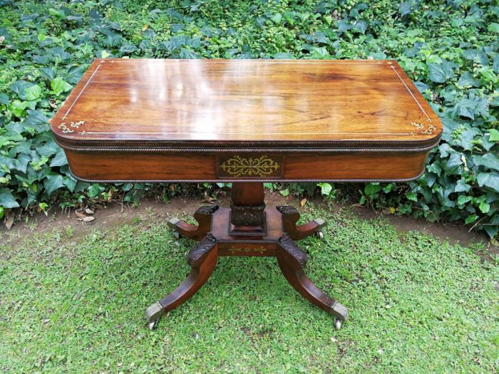 A Regency Circa 1800 Rosewood Inlaid and folding Card Table. BADA Stamp  (British Antique Dealers Association) with Brass Beading, on Brass Castors - Image 4