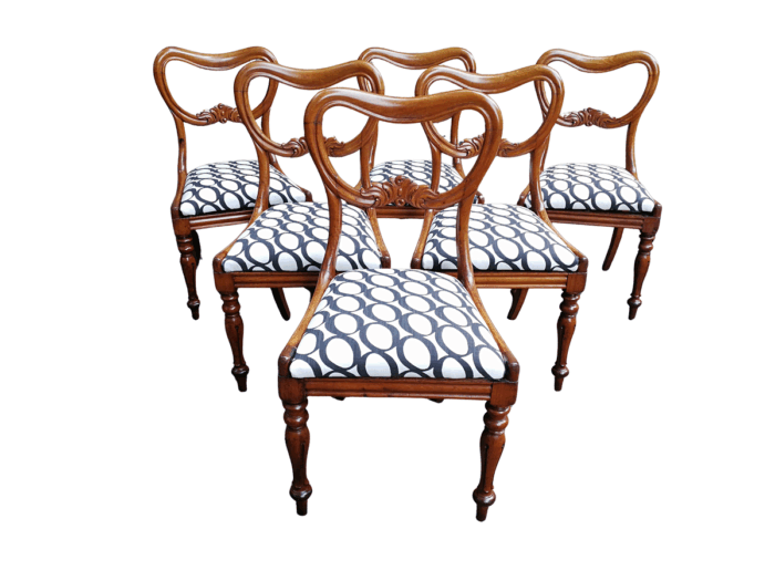 A 19th Century Circa 1890 Set Of Six Victorian Mahogany Bustle Back Chairs