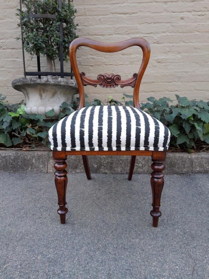 A 19th Century Circa 1890 Victorian Walnut Bustle Back Chair - Image 2
