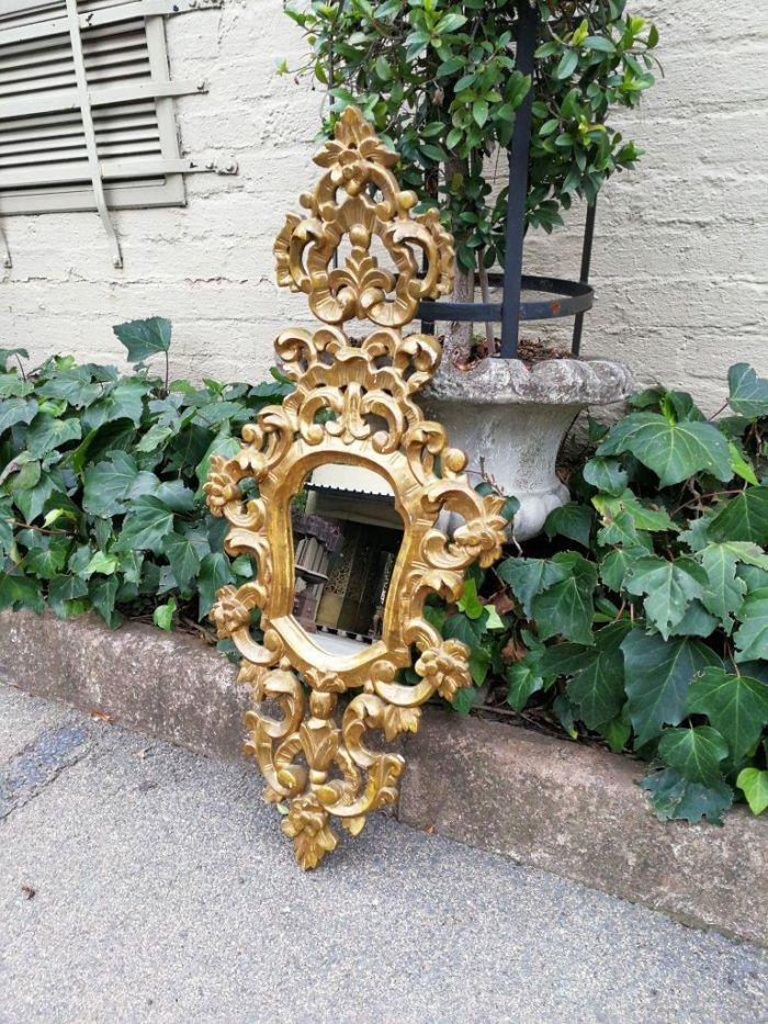 A 20th Century French Style Ornately Carved and Gilt Painted Wooden Mirror - Image 3
