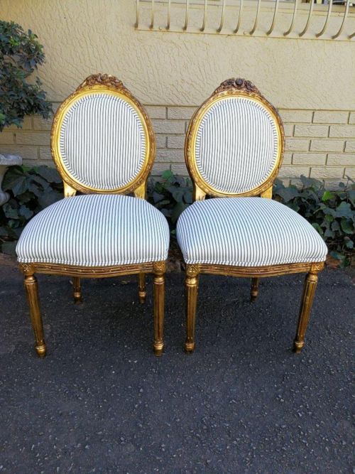 A Pair Of 20th Century French Style Gilt Salon Chairs