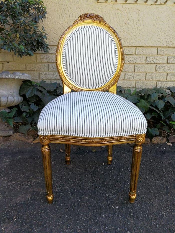 A Pair Of 20th Century French Style Gilt Salon Chairs - Image 5
