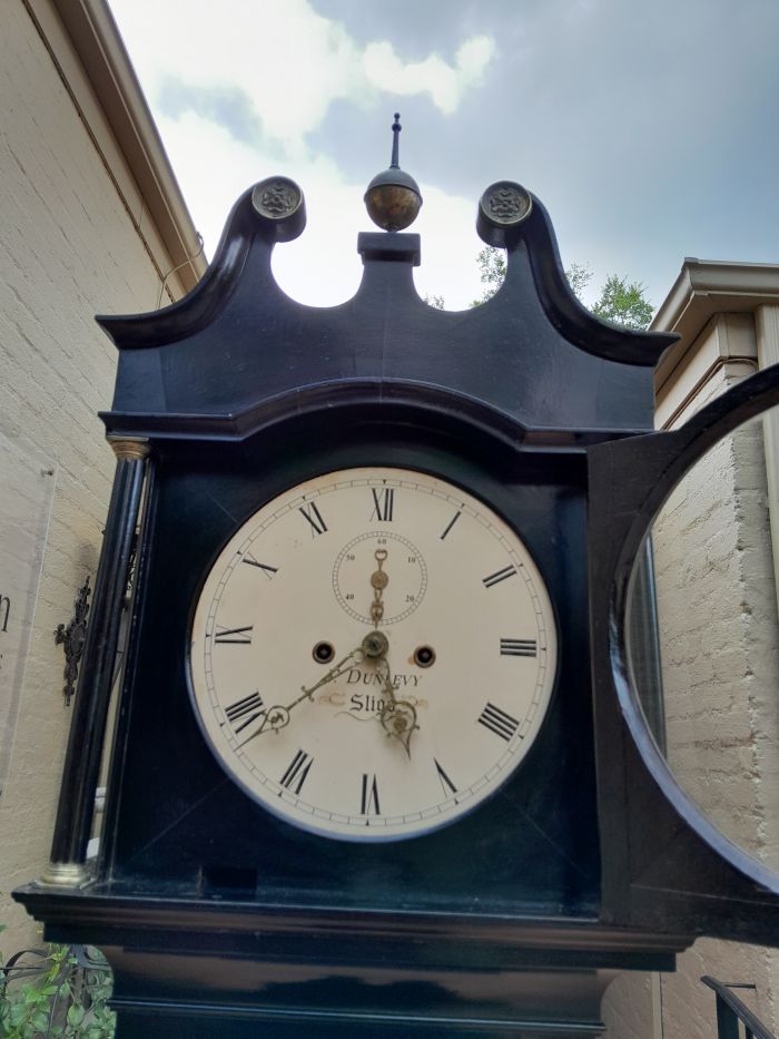 An Antique Early 19th Century Mahogany Longcase / Grandfather Clock in a Contemporary Ebonised Finish - Image 9