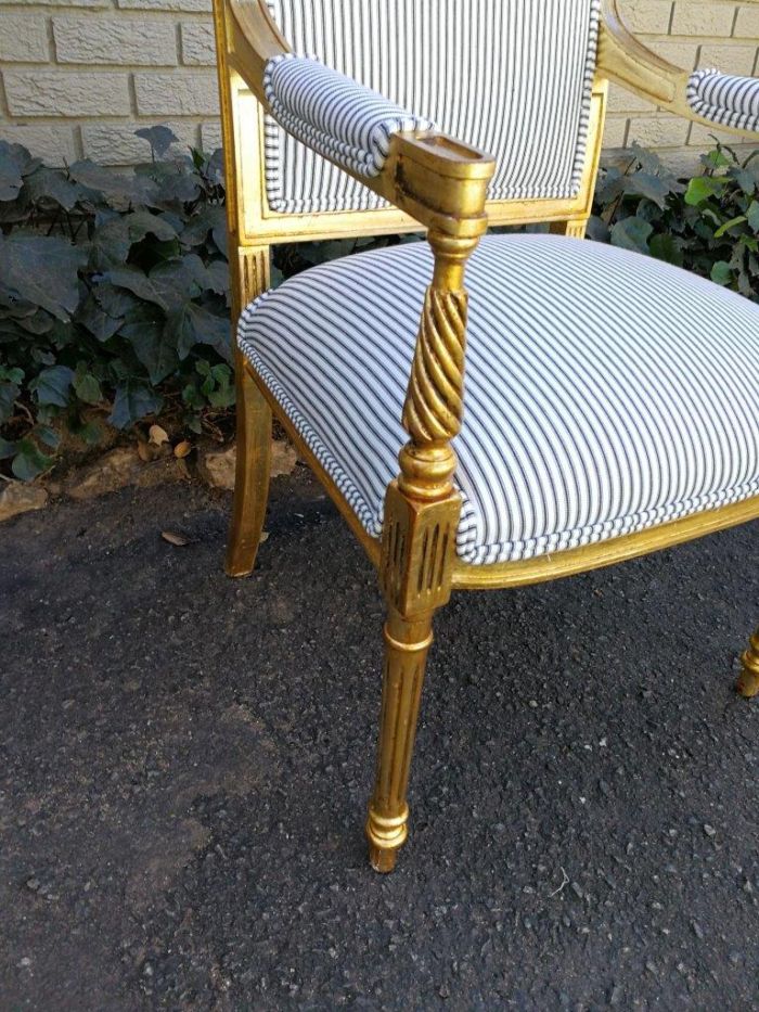 A Pair Of Carved And Gilded Armchairs - Image 6