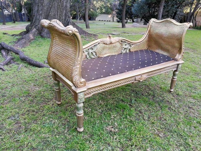A French Style Carved Gilded Rattan Settee / Chaise - Image 3