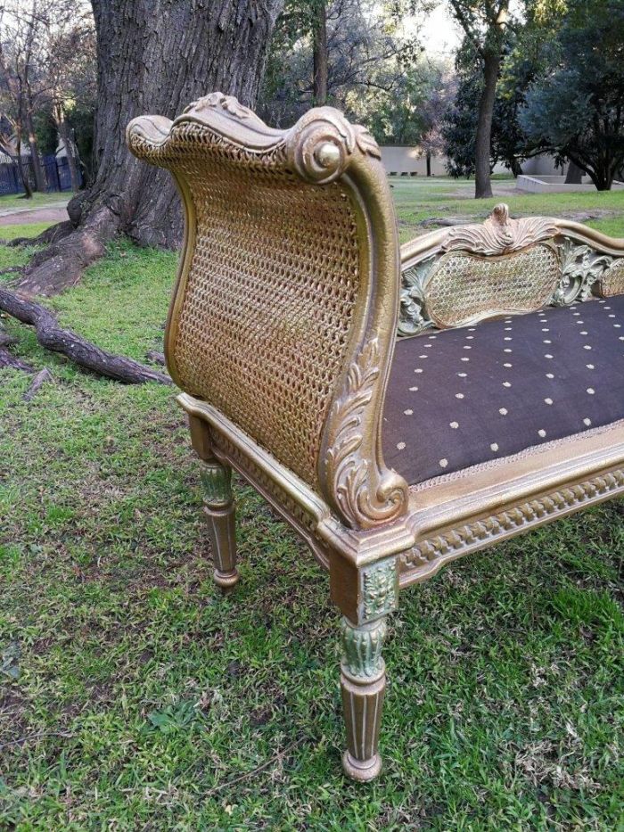 A French Style Carved Gilded Rattan Settee / Chaise - Image 4
