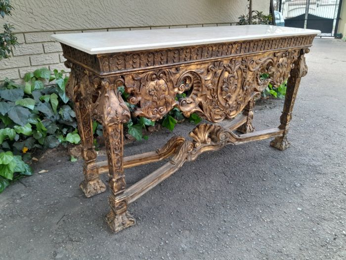 A 20th Century French Ornately Carved Giltwood  Console /Drinks Table with Marble Top - Image 5