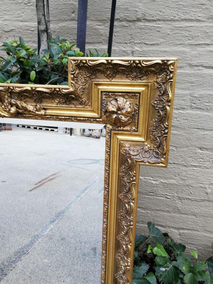 A Highly Carved and Ornate French-style Gilt and Bevelled Mirror - Image 5