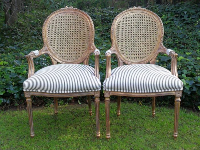A 20th Century French Style Imported Set Of Twelve Gilded Dining Chairs Comprising: Two Carvers  /  Armchairs With Rattan Backs And Ten Dining Chairs - Image 6