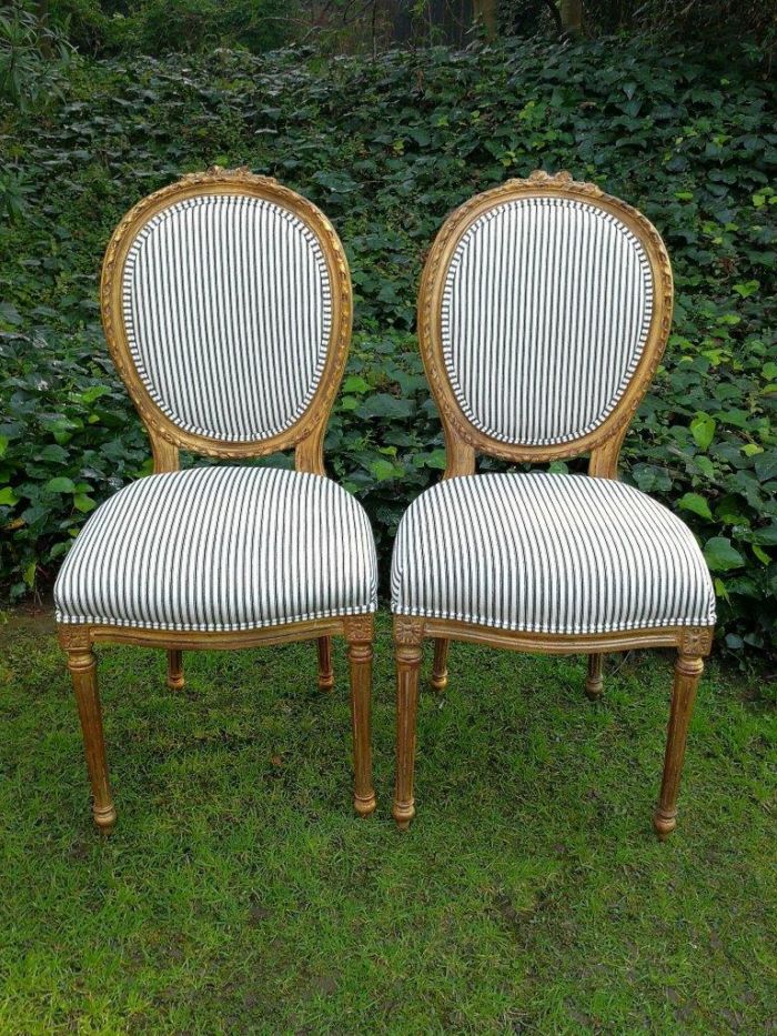 A 20th Century French Style Imported Set Of Twelve Gilded Dining Chairs Comprising: Two Carvers  /  Armchairs With Rattan Backs And Ten Dining Chairs - Image 8