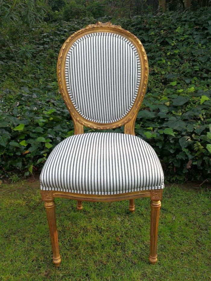 A 20th Century French Style Imported Set Of Twelve Gilded Dining Chairs Comprising: Two Carvers  /  Armchairs With Rattan Backs And Ten Dining Chairs - Image 10