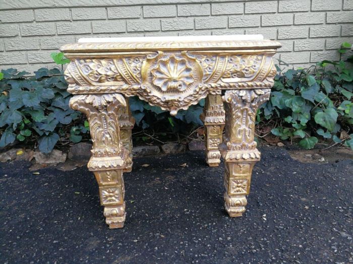 A French Style Ornately Carved Side Table - Image 2