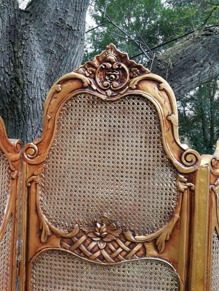 A 2Oth Century French Rococo Style Ornately Carved and Gilded Rattan Screen - Image 4