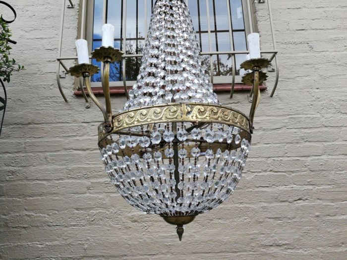 A French Style Tear-Drop Brass & Crystal Chandelier - Image 4