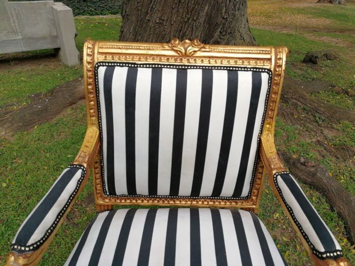 A Pair Of Louis XVI Style Carved And Gilded Armchairs - Image 8