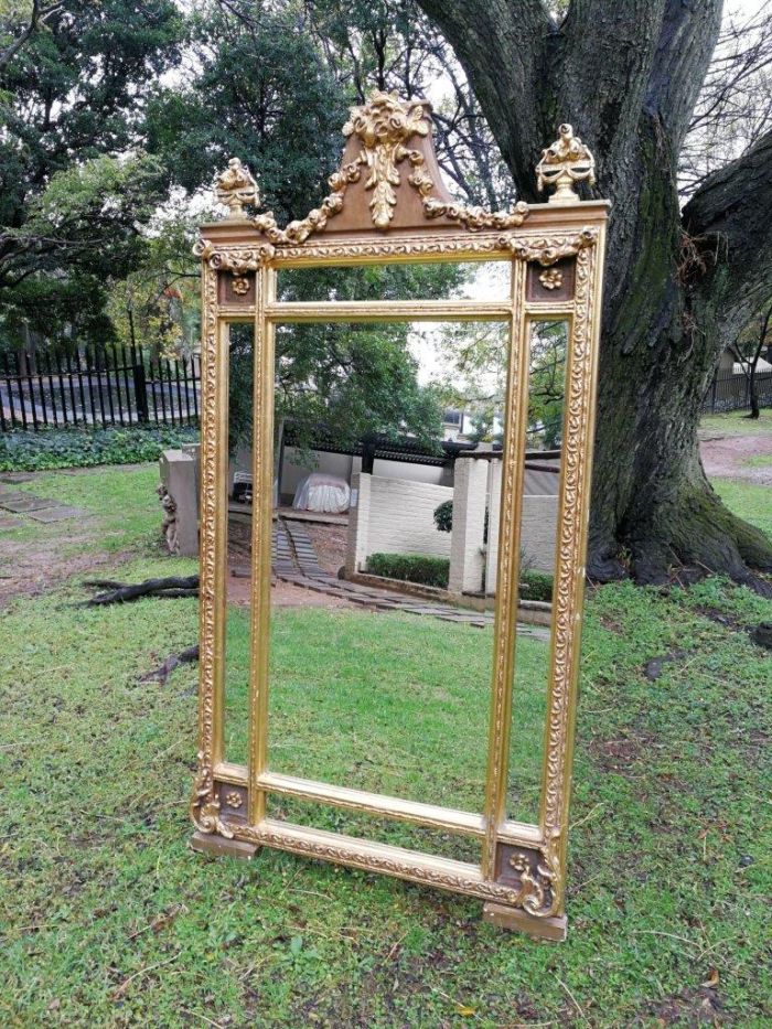 A French Style Ornately Carved and Gilded Bevelled Mirror - Image 4