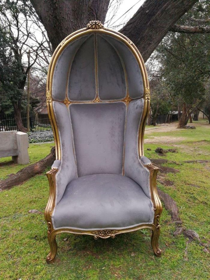 A Pair Of French Style Carved And Gilded Wooden Dome/Canopy Chairs (Modelled On The Famous Louis XV Chair) - Image 5