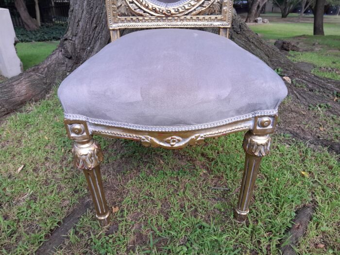 A Set of Eight French Style Ornately Carved and Gilded Dining Chairs (6 chairs and 2 Carvers) - Image 13