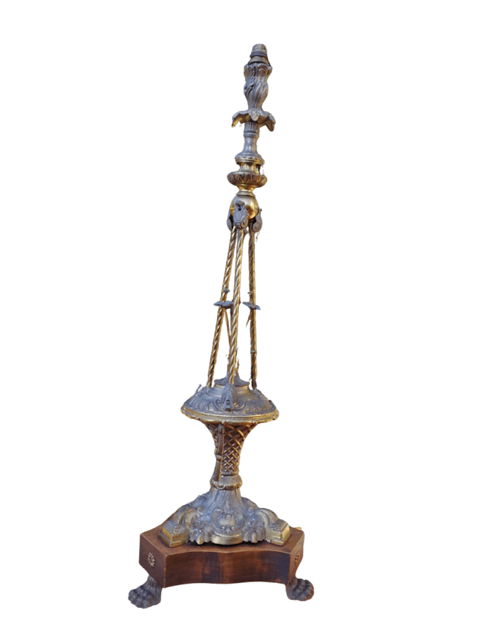 A Regency Style Antique Gilt Metal Table Lamp