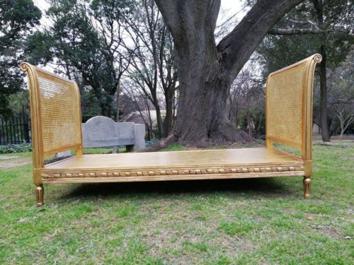 An Early 20th Century Antique French Style Carved Wooden And Hand Gilded Rattan Day Bed