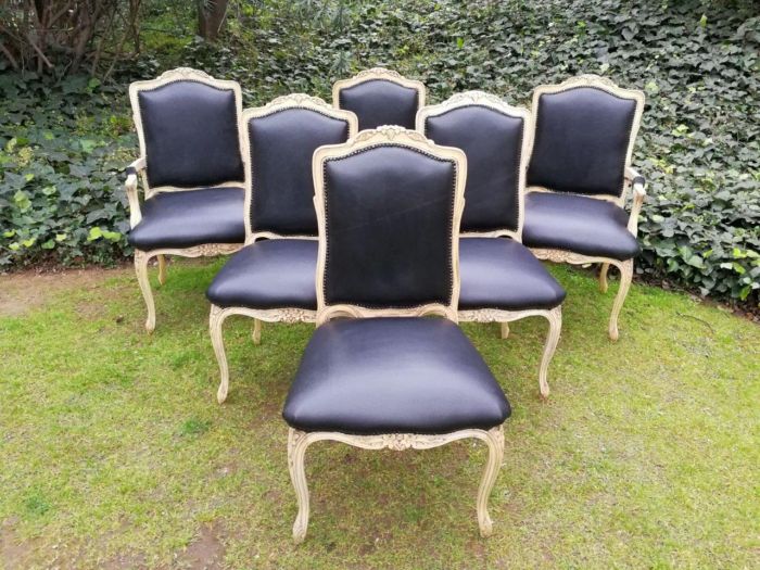 A 20th Century Set Of Six French Walnut Dining Chairs And Carvers In A Contemporary Bleached Finish And Upholstered In Leather - Image 2